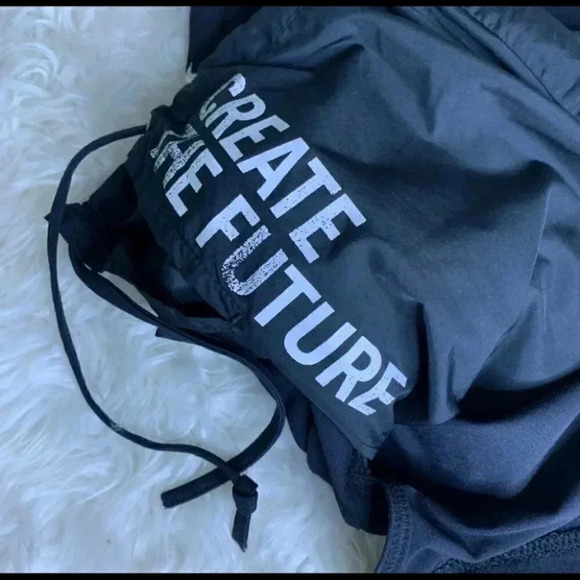 Nike Dri-FIT Black Capri Jogger Pants – Women’s Size Small (4–6) - Picture 6 of 10